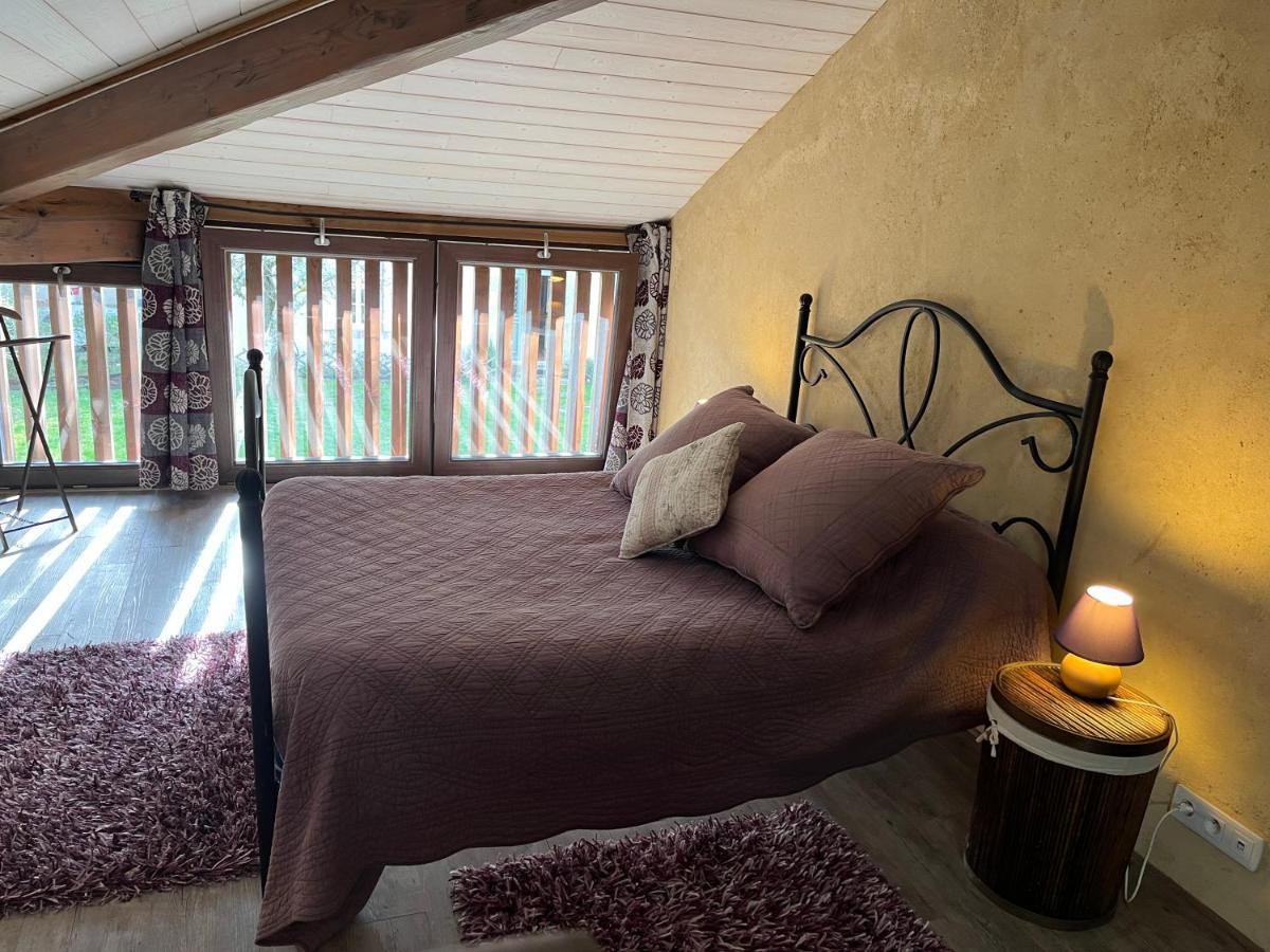 Lou Castet De Lussolle - Chambres D'Hotes Losse Esterno foto