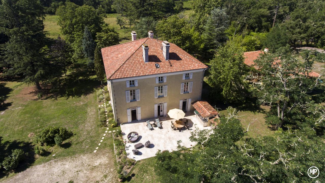 Lou Castet De Lussolle - Chambres D'Hotes Losse Esterno foto